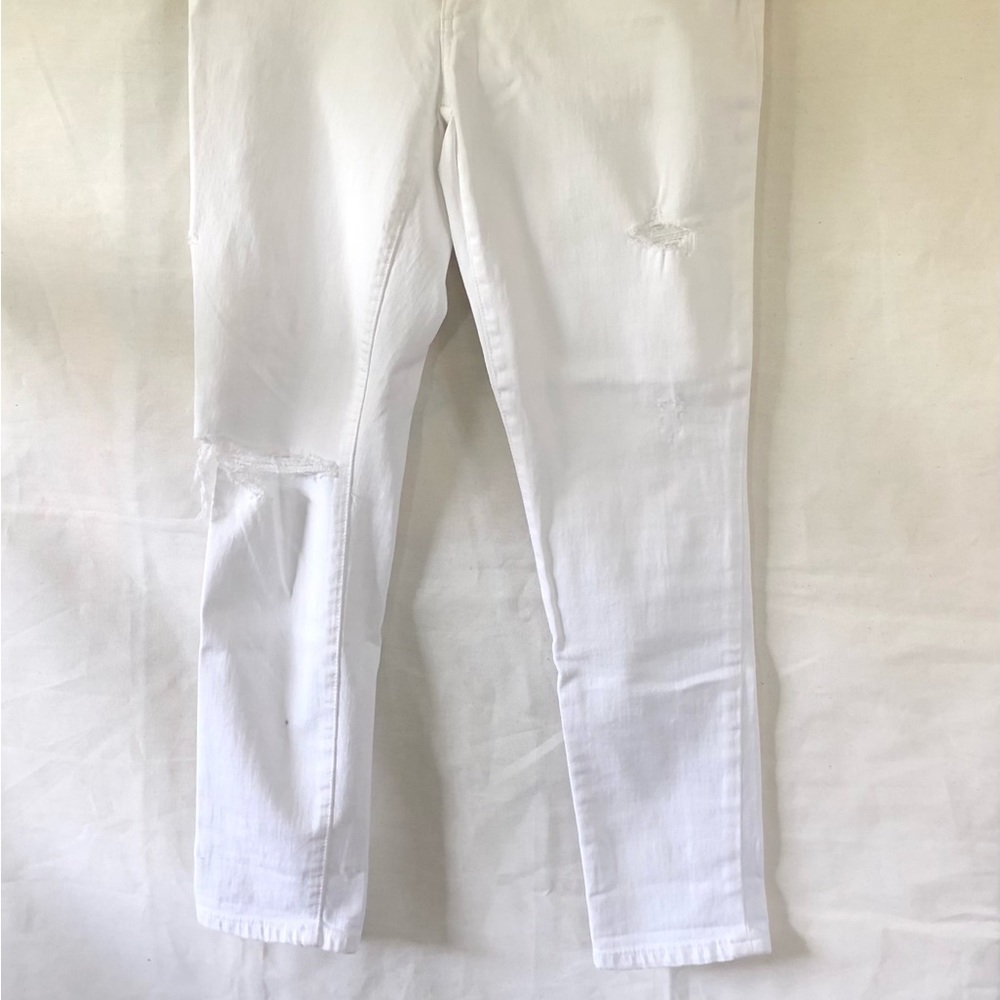 NWT Joe’s distressed white skinny jeans